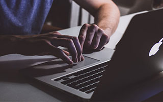 开云APP-LGD碾压100T，Kanavi成为全场焦点淘汰赛3:2（伦敦）