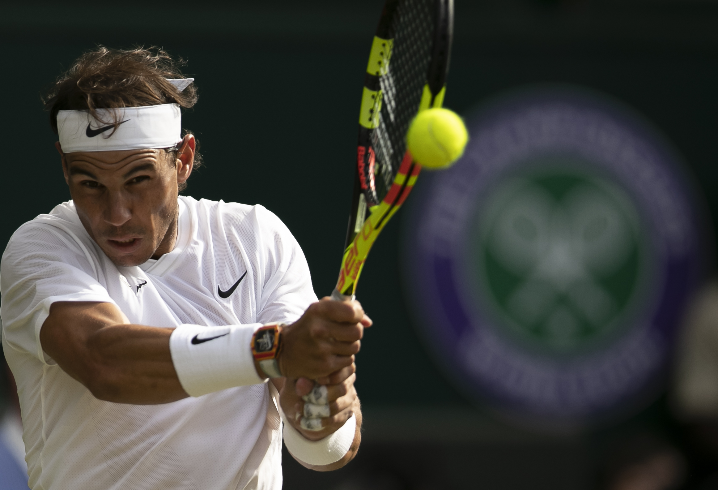 意大利网球队鏖战日本网球队,费德勒制霸全场 意大利网球队鏖战日本网球队,费德勒制霸全场