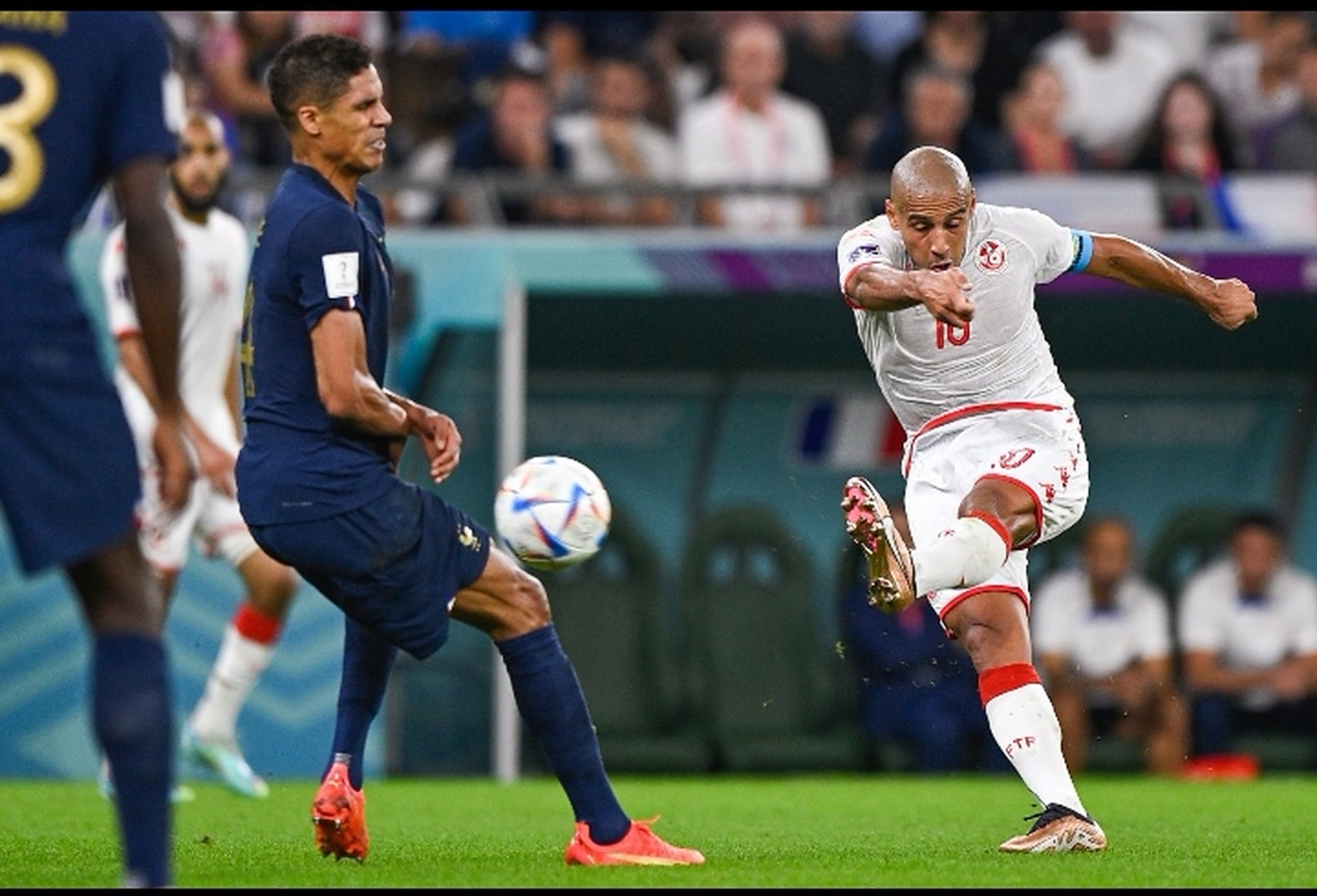 开云体育app-G2险胜V5，369线上压制力十足鏖战多局入围赛，技惊四座