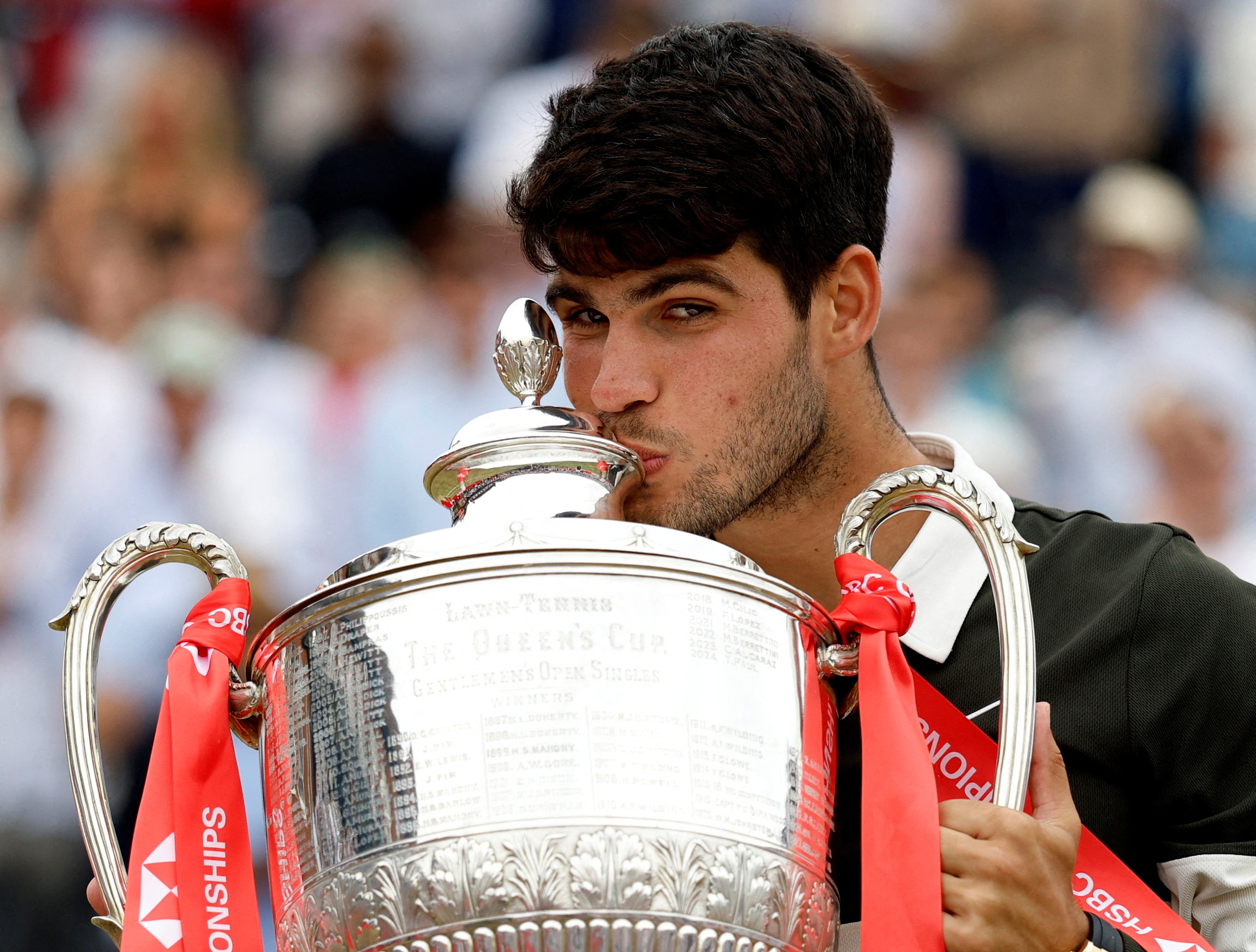 澳网逆转拉沃尔杯，阿尔卡拉斯惊艳四座的简单介绍