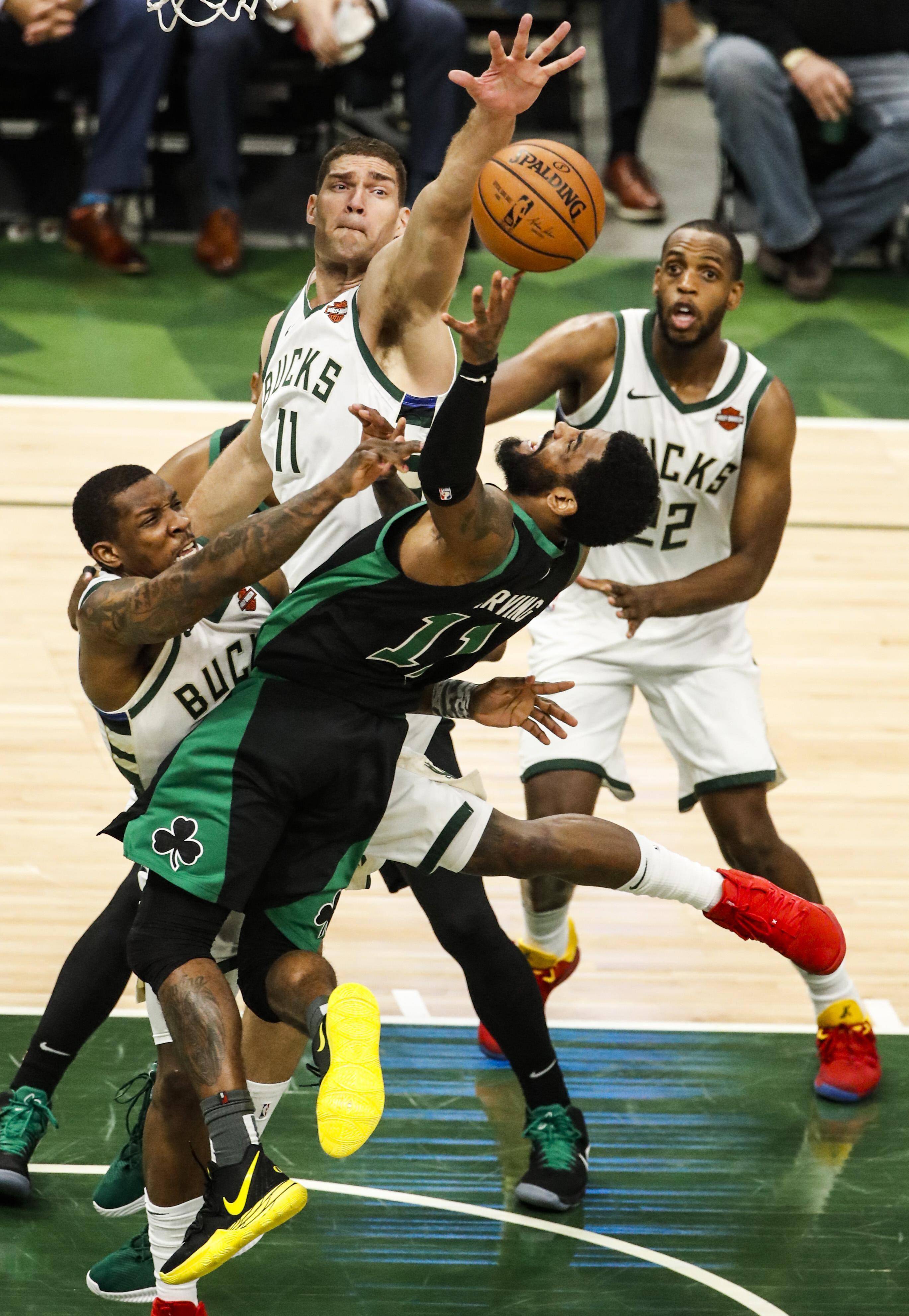 开云体育在线-四川队完胜雄鹿，塔图姆带队取胜