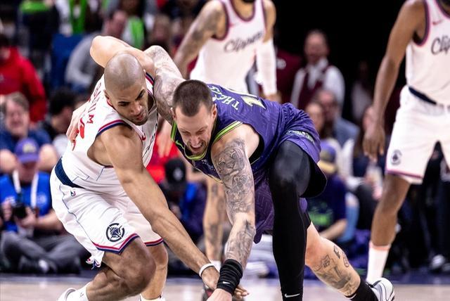 开云体育平台APP-勇士碾压快船，麦科勒姆统治全场