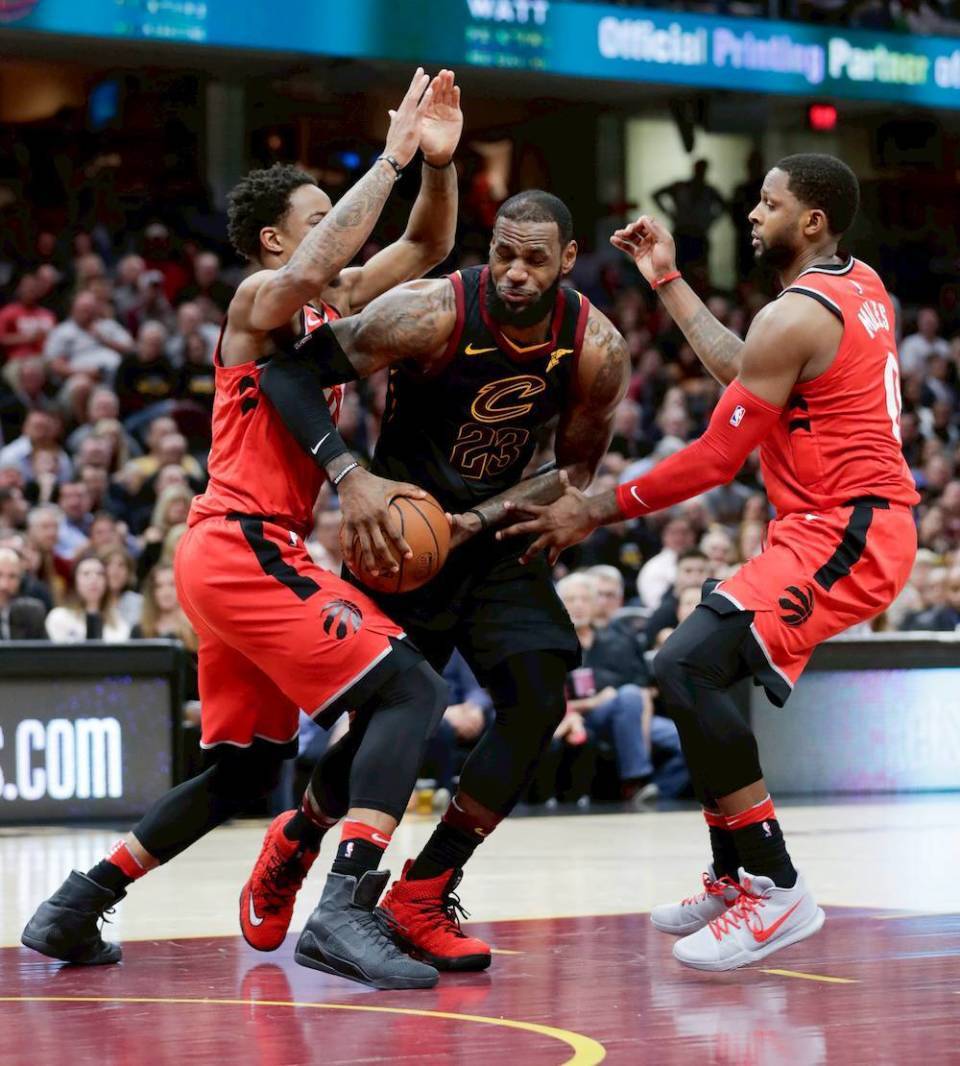 深圳队横扫骑士，锡安统治全场