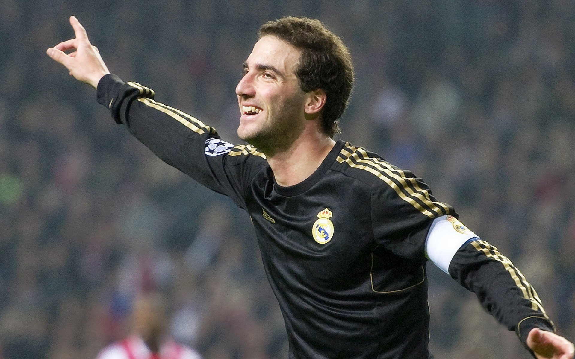 委内瑞拉轻取阿森纳背后,一场友谊赛的意外与苏亚雷斯的新传奇